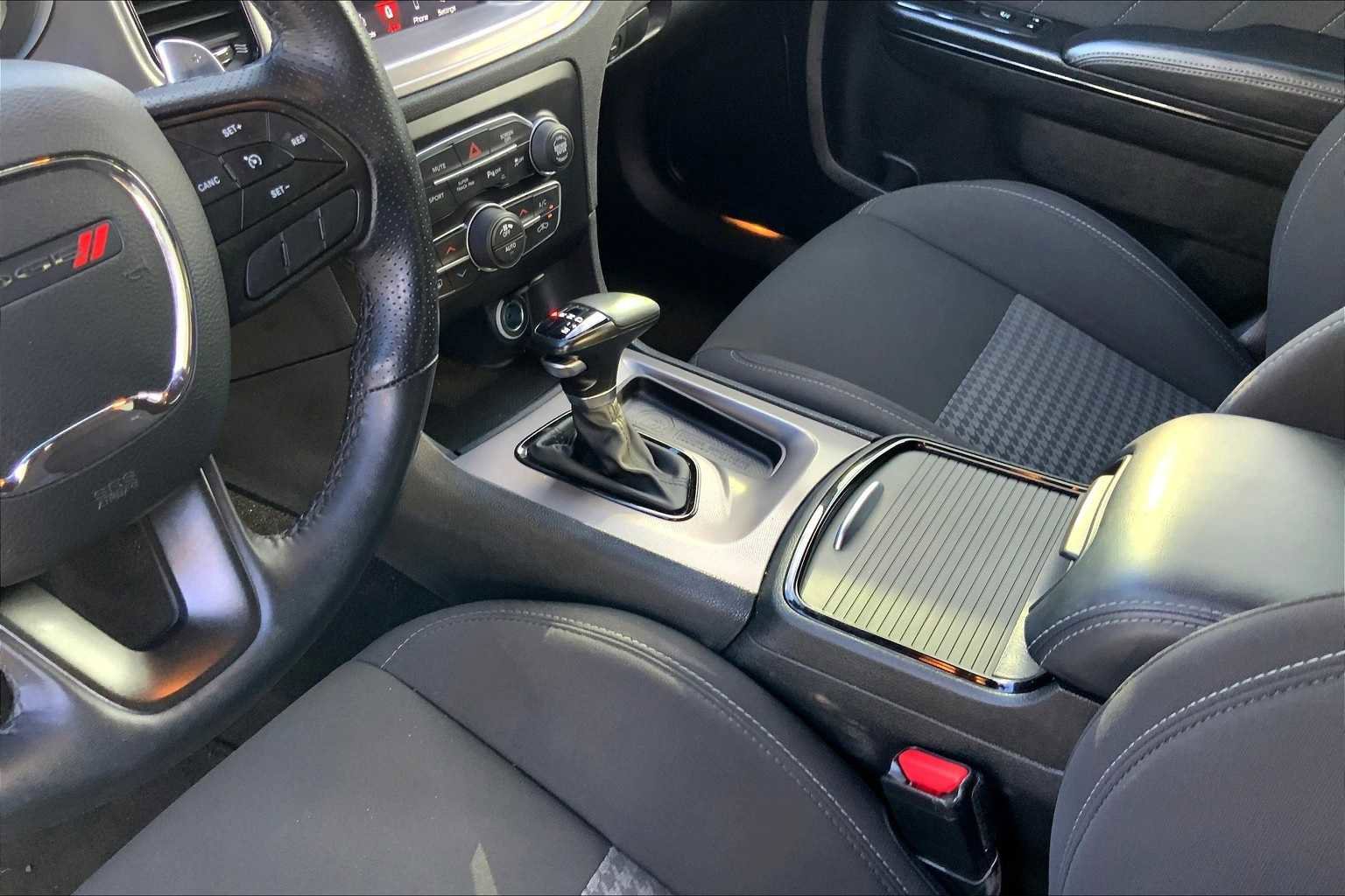 Used 2023 Dodge Charger R/T w/ Blacktop Package image 18