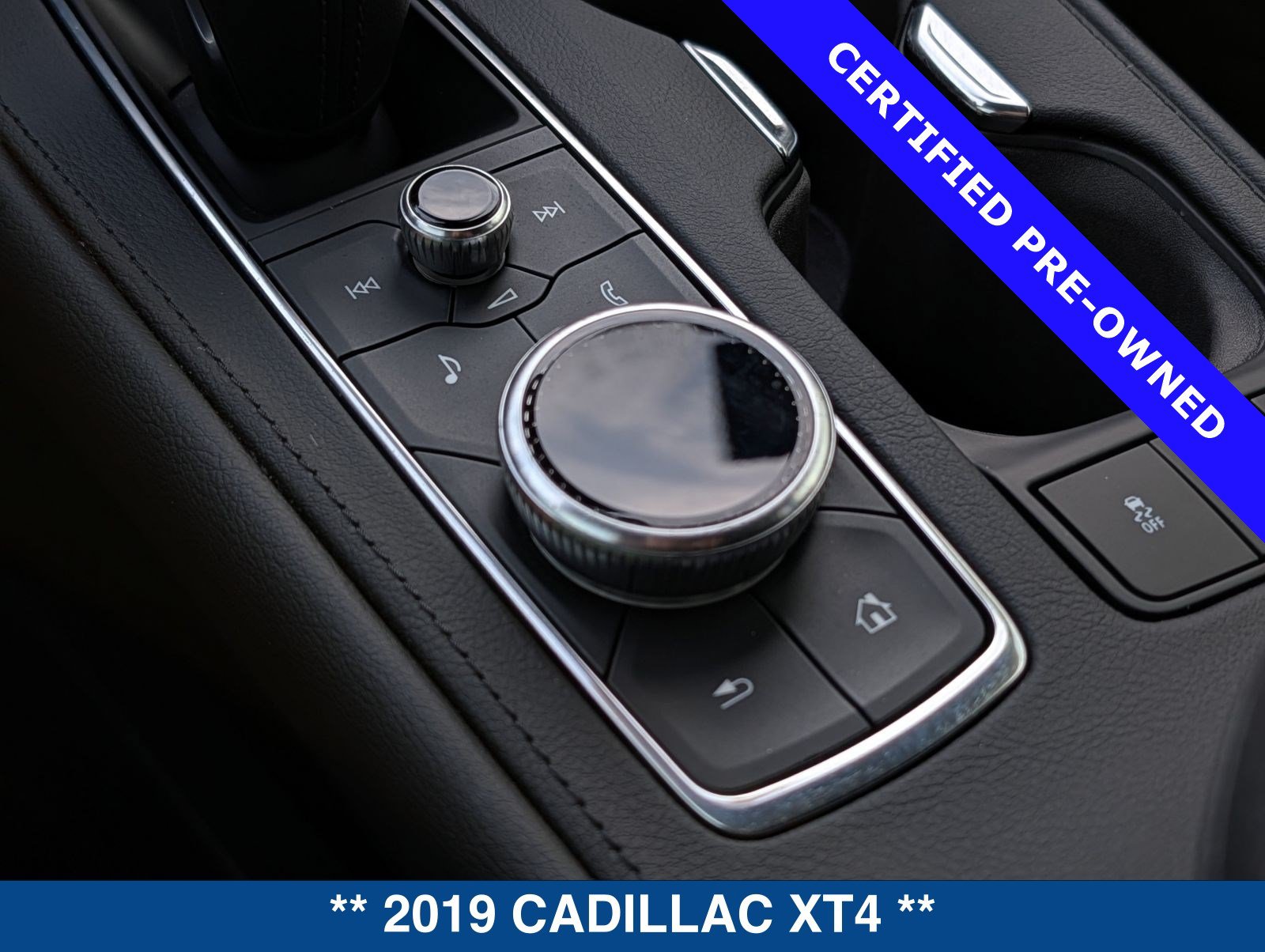 Used 2019 Cadillac XT4 Premium Luxury FWD image 32
