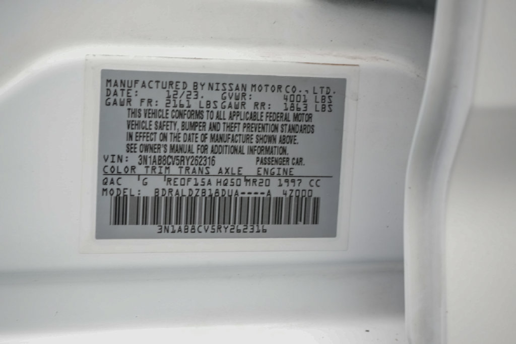 Used 2024 Nissan Sentra SV FWD image 23