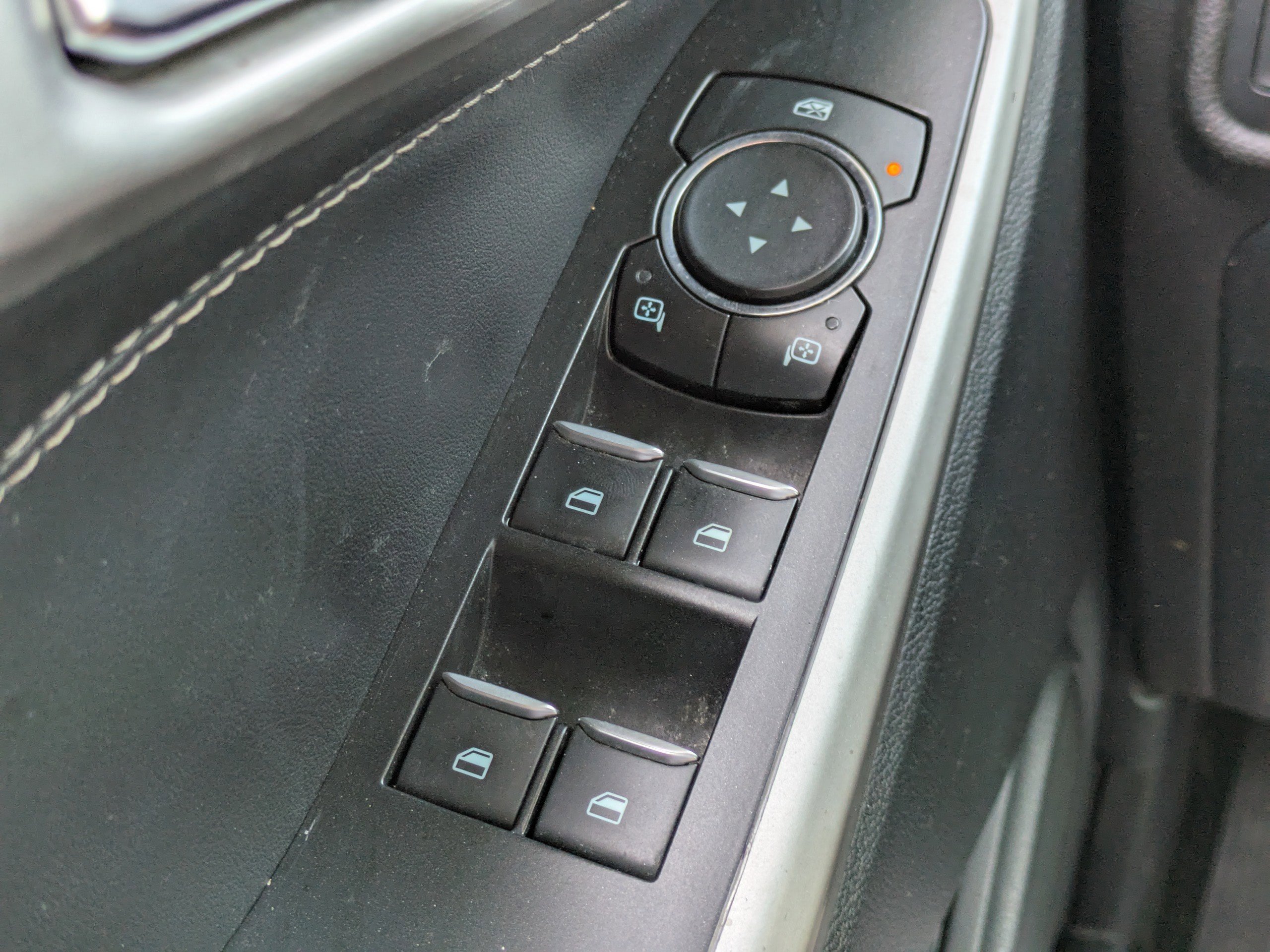 Certified 2022 Ford Explorer XLT image 20