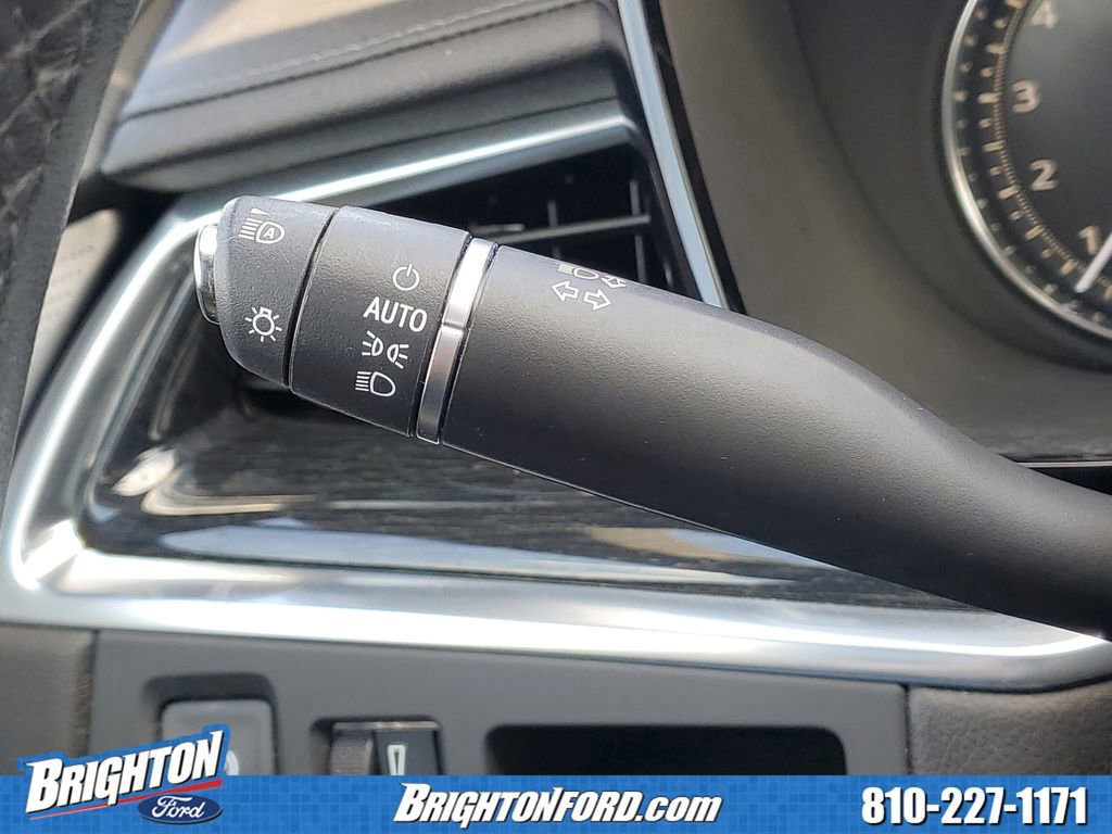 Used 2020 Cadillac XT5 Premium Luxury w/ LPO, Floor Liner Package AWD/4WD image 23