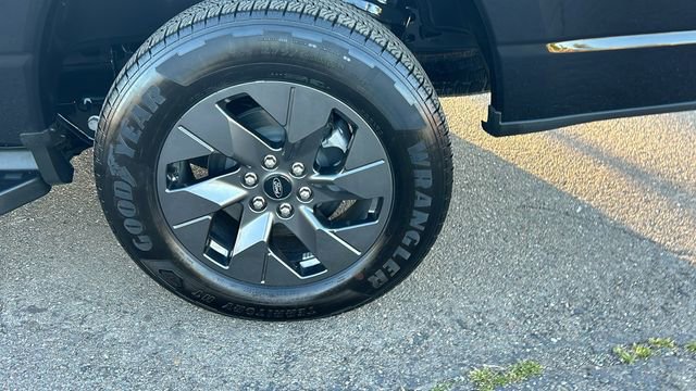 Certified 2024 Ford F150 Lightning Lariat image 6