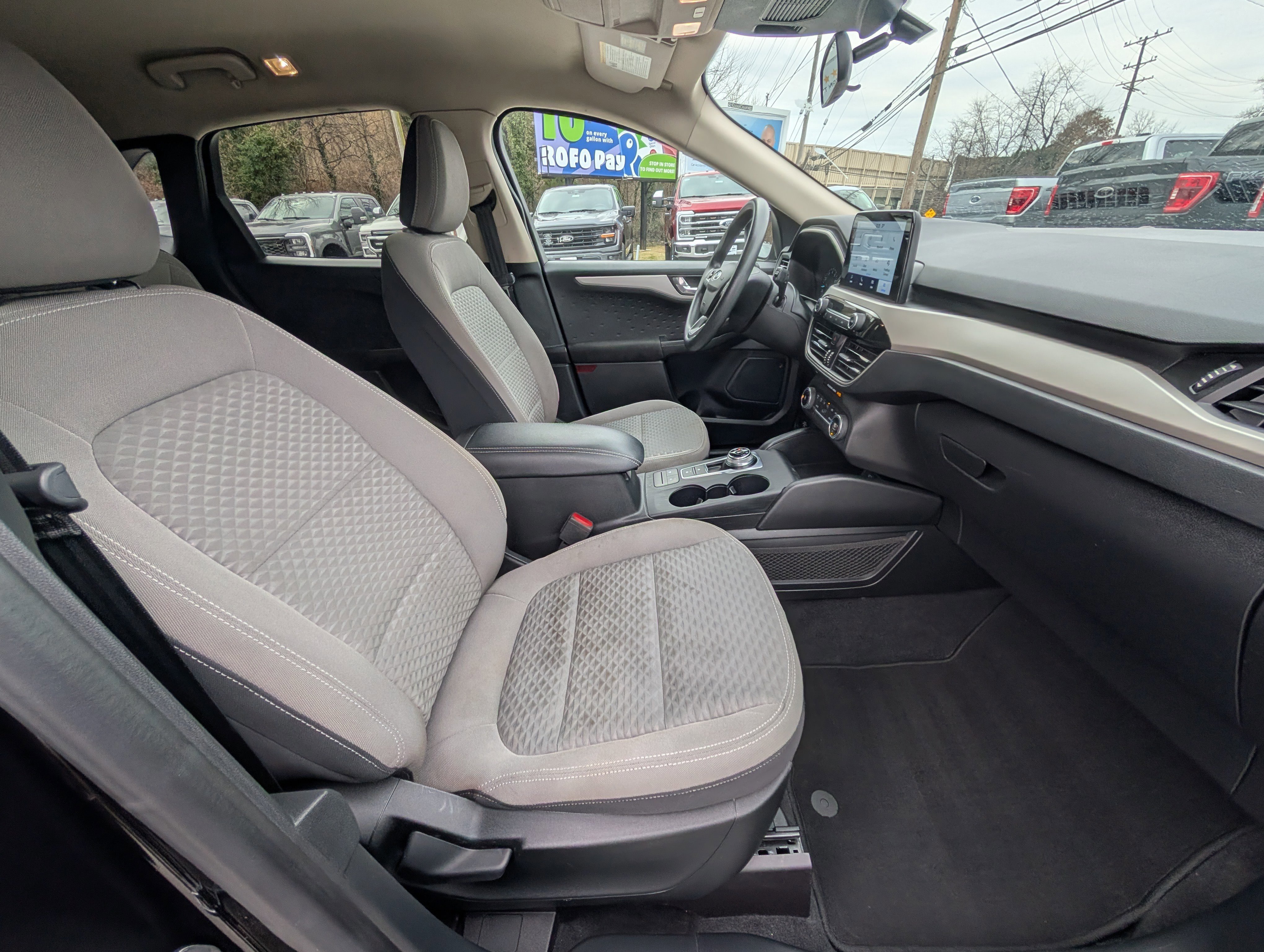 Certified 2020 Ford Escape SE image 12
