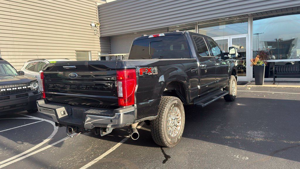 Certified 2020 Ford F250 XLT w/ XLT Premium Package AWD/4WD image 5