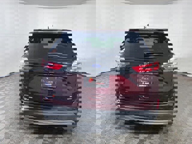 Certified 2024 Ford Edge SEL w/ Convenience Package image 3