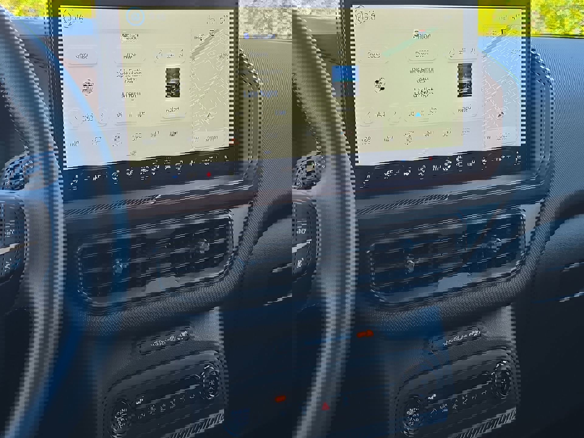 Certified 2025 Ford Bronco Sport Outer Banks w/ Outer Banks Tech Package+ image 16