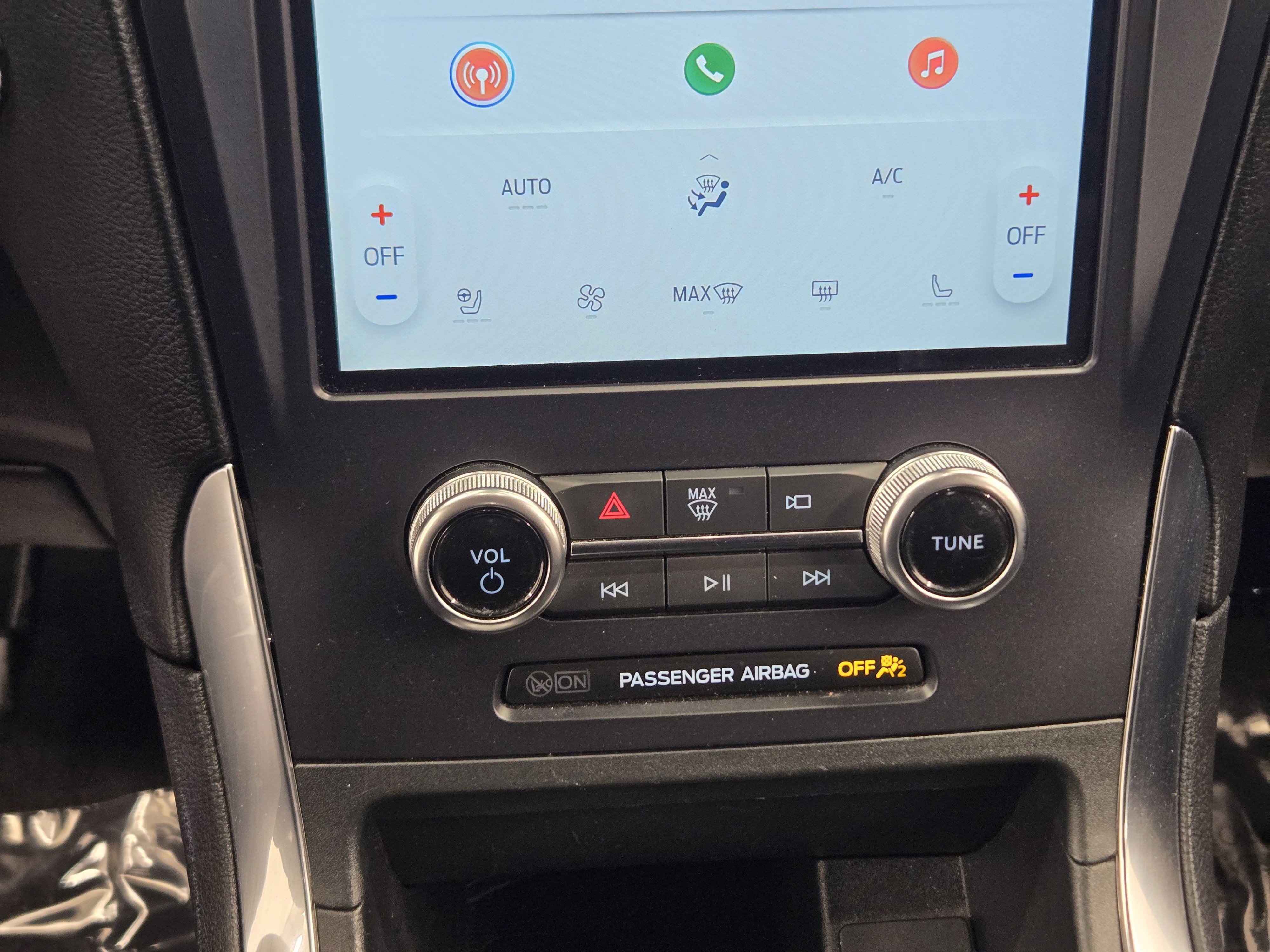 Certified 2024 Ford Edge Titanium image 18