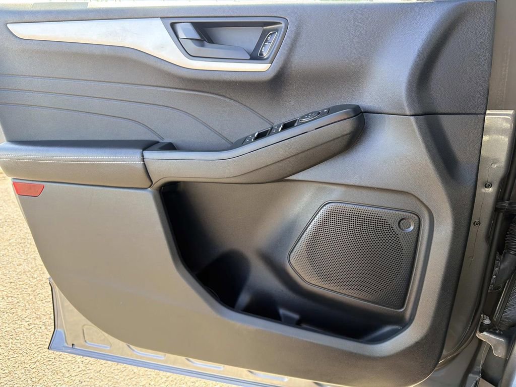 Certified 2022 Ford Escape SE image 18