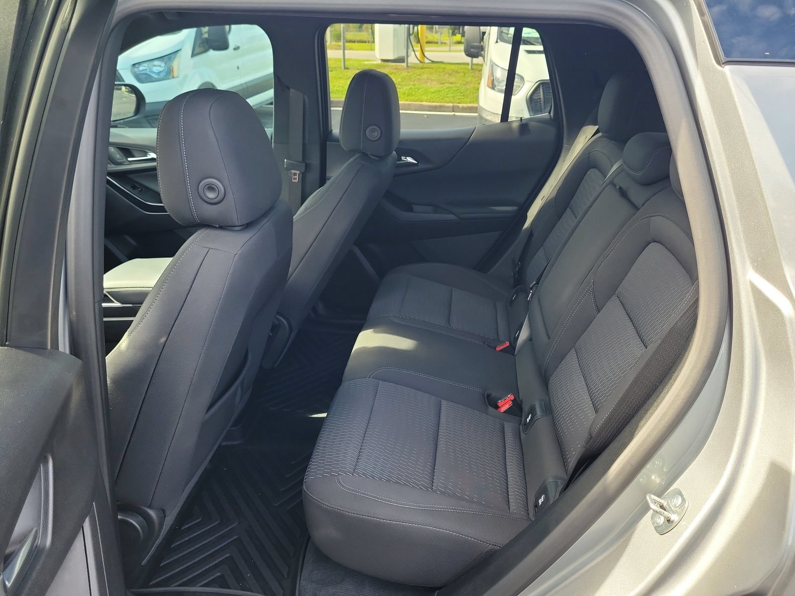 Used 2025 Chevrolet Equinox LT AWD/4WD image 10
