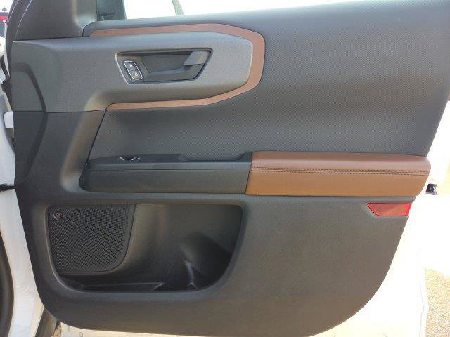 Certified 2025 Ford Bronco Sport Outer Banks w/ Outer Banks Tech Package+ AWD/4WD image 23