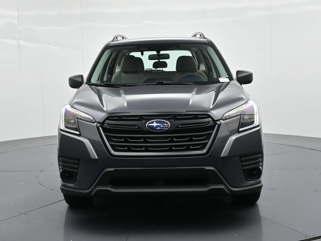 Used 2023 Subaru Forester AWD/4WD image 3