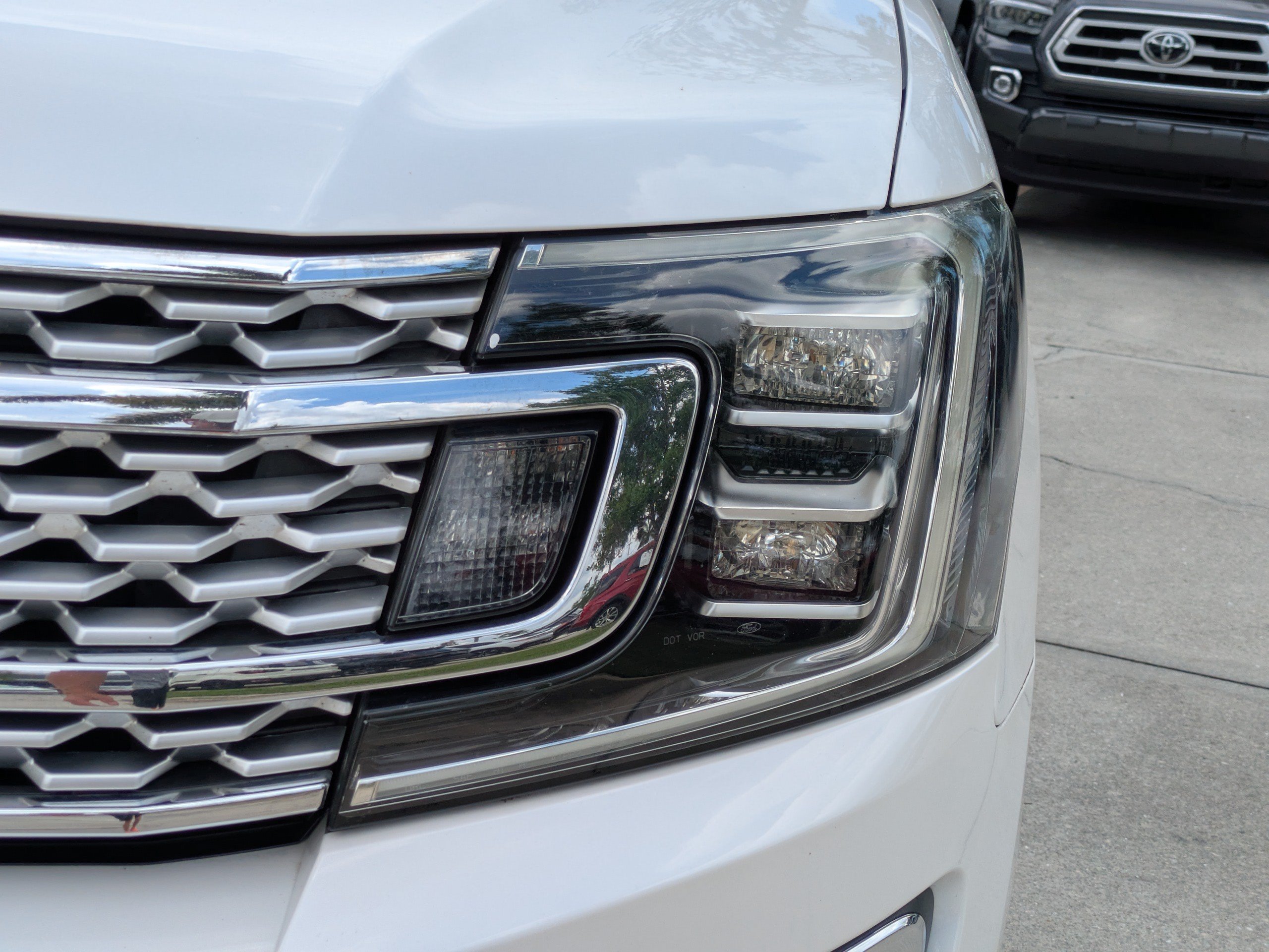 Certified 2019 Ford Expedition Platinum RWD image 10