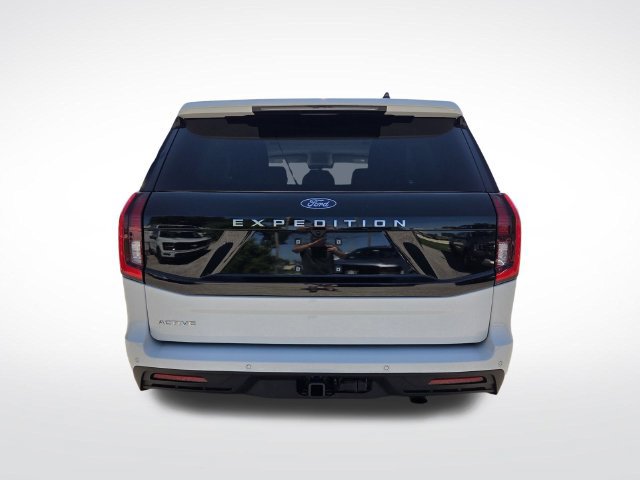 Certified 2025 Ford Expedition Active RWD image 8