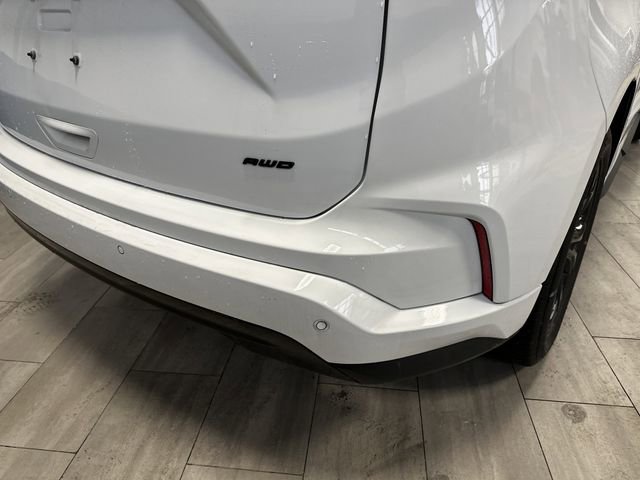 Certified 2024 Ford Edge SE w/ Black Appearance Package image 27