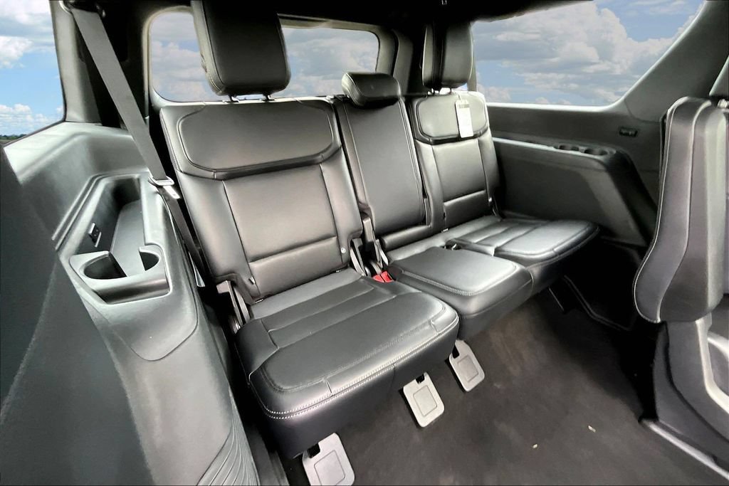 Certified 2025 Ford Expedition Max Platinum w/ Stealth Performance Package AWD/4WD image 28