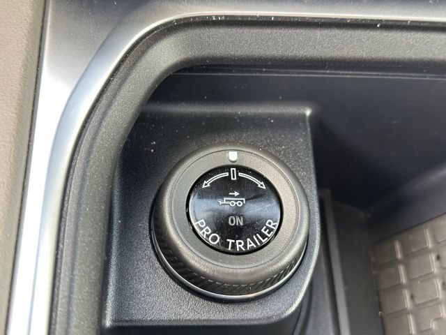 Certified 2025 Ford Expedition Active AWD/4WD image 39