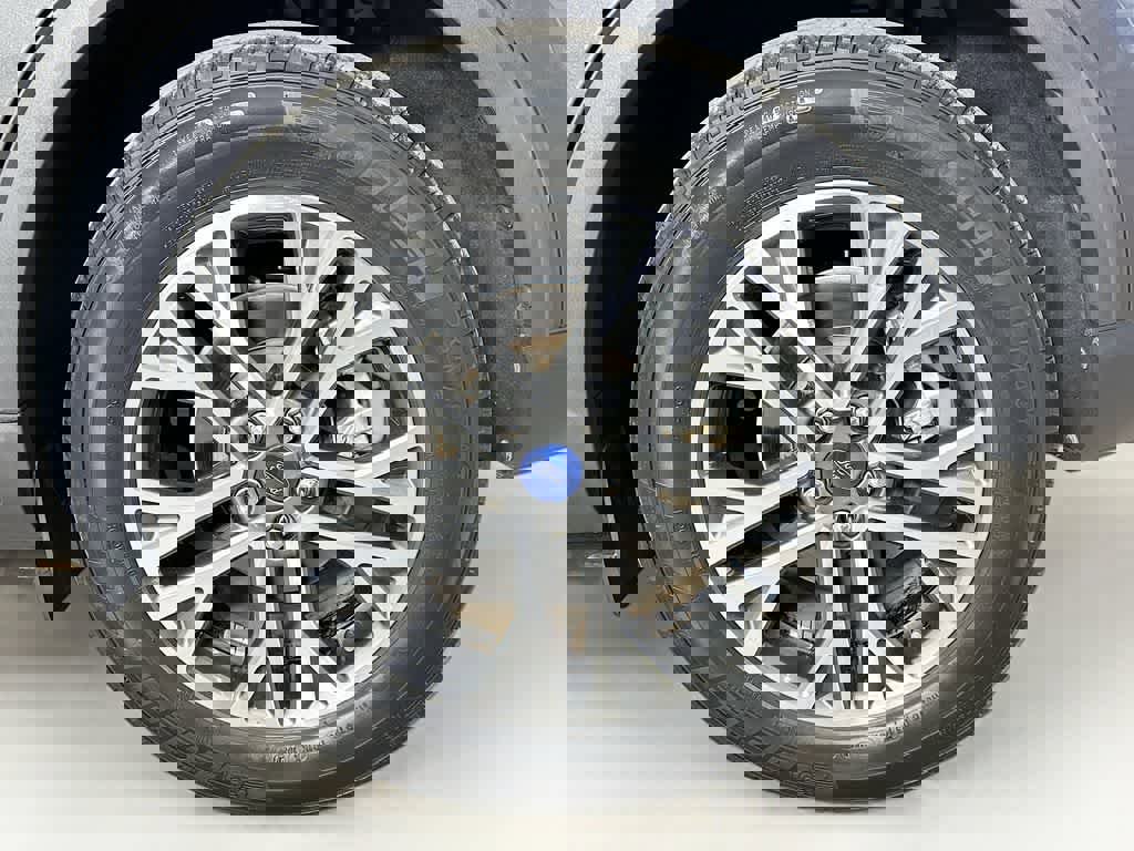 Certified 2020 Ford Escape SEL image 8