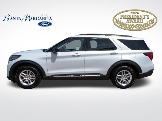 Certified 2025 Ford Explorer Active w/ Active Comfort Package RWD image 7