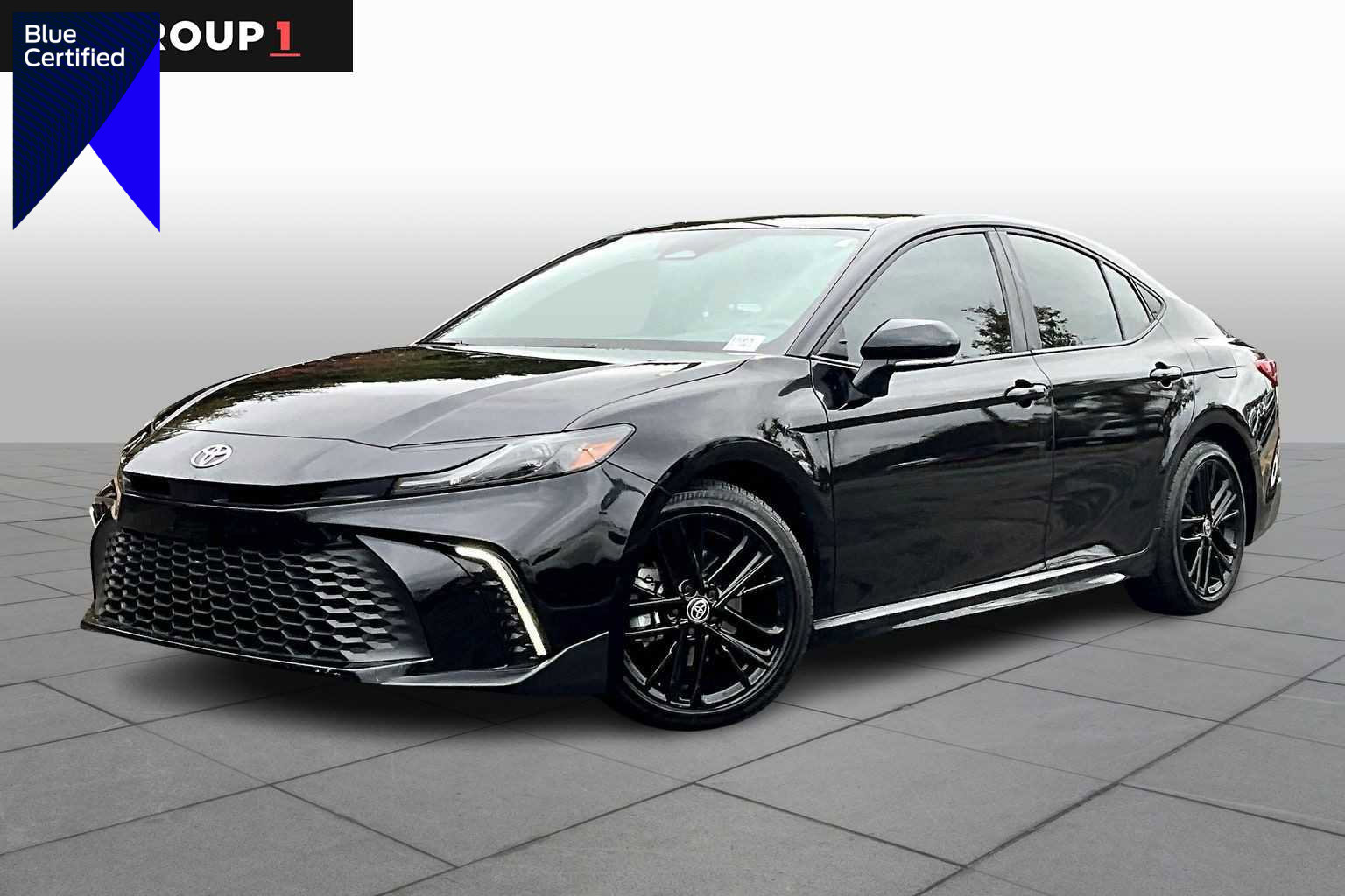 Used 2025 Toyota Camry SE