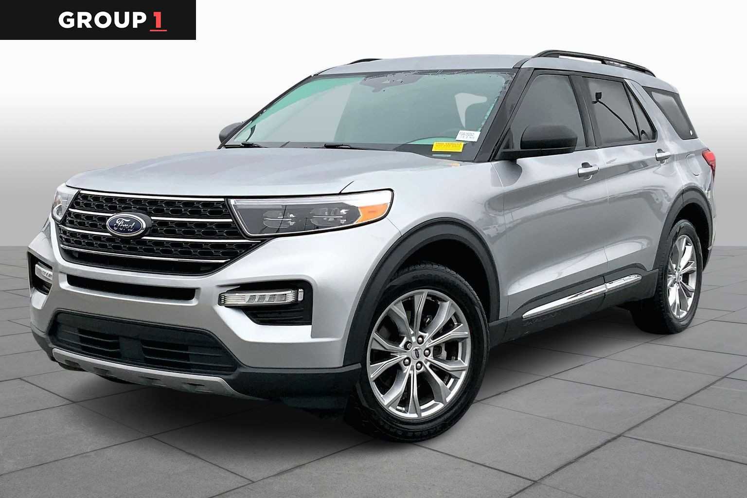 Certified 2023 Ford Explorer XLT w/ Equipment Group 202A
