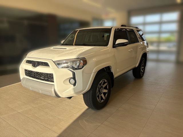 Used 2018 Toyota 4Runner TRD Off-Road Premium AWD/4WD image 4
