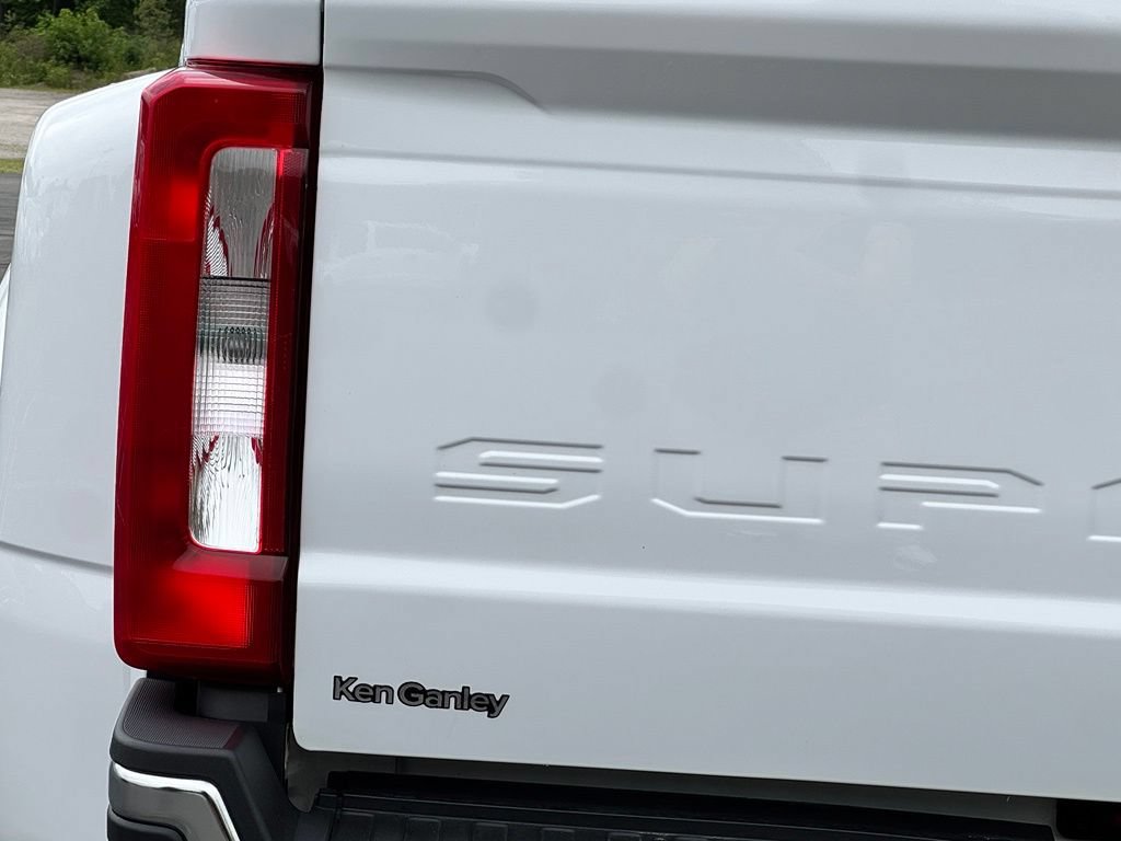 Certified 2024 Ford F350 XLT AWD/4WD image 11