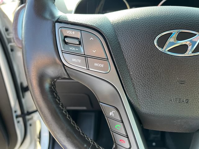 Used 2019 Hyundai Santa Fe XL FWD image 16