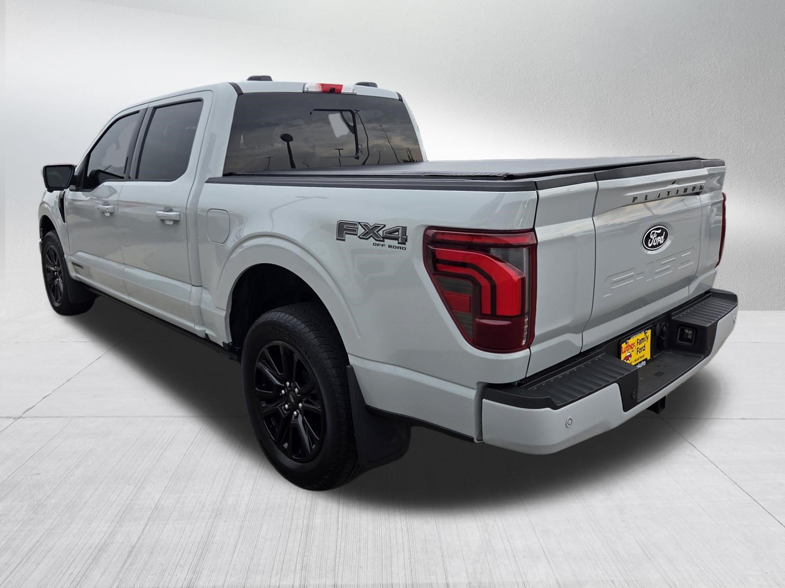 Certified 2024 Ford F150 Platinum w/ FX4 Off-Road Package AWD/4WD image 5