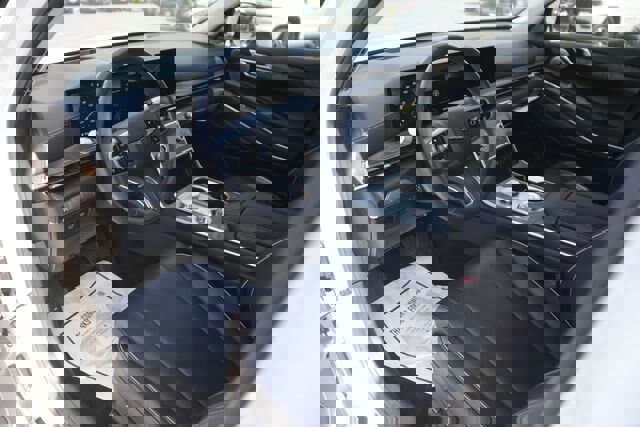 Used 2025 Genesis GV80 2.5T Prestige image 8