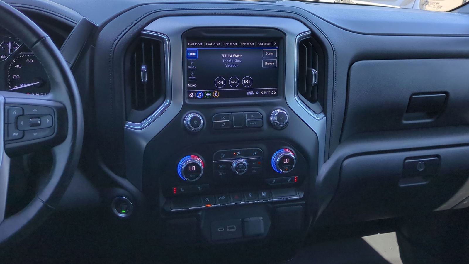 Used 2022 GMC Sierra 1500 Elevation image 32