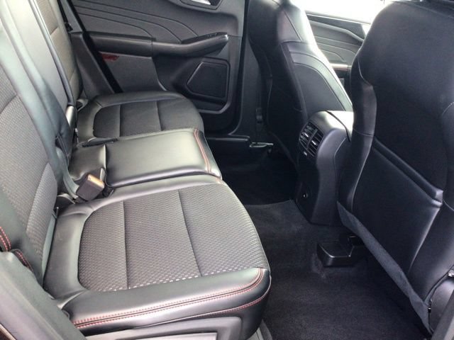 Certified 2023 Ford Escape ST-Line w/ Tech Pack #1 AWD/4WD image 22