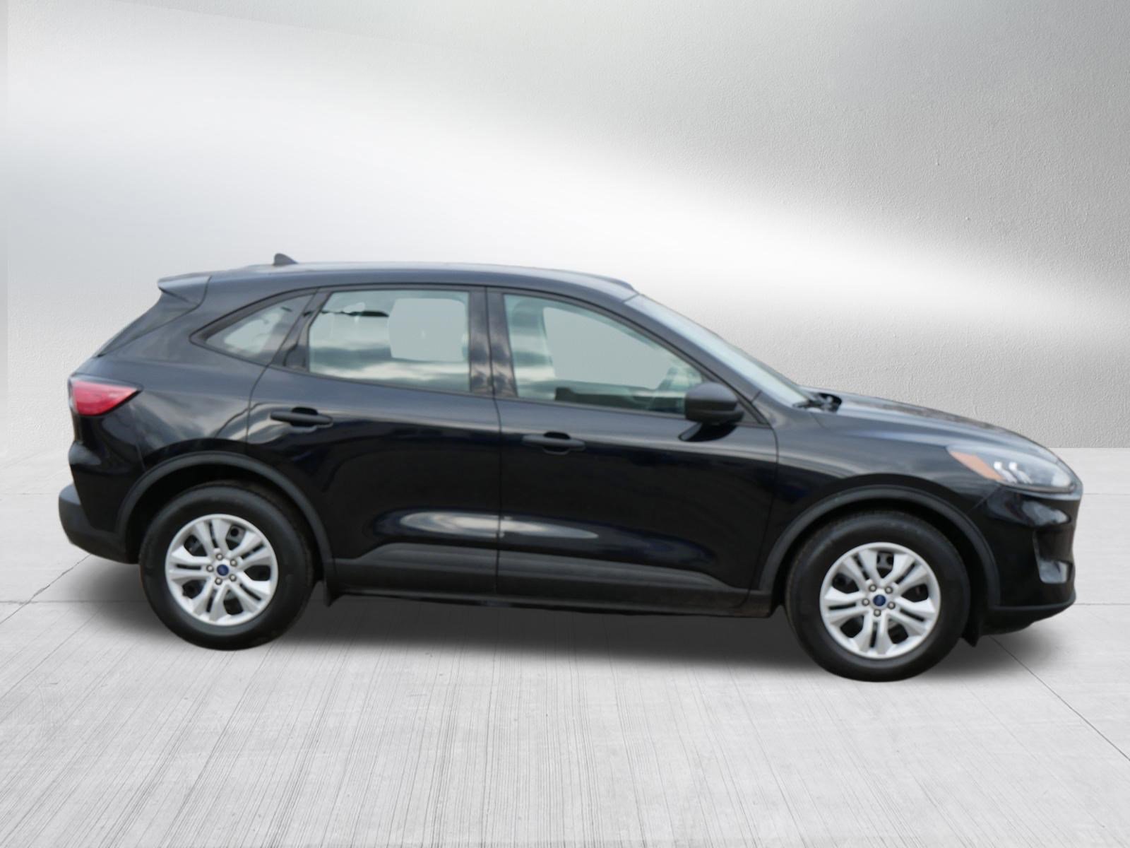 Certified 2022 Ford Escape S image 6