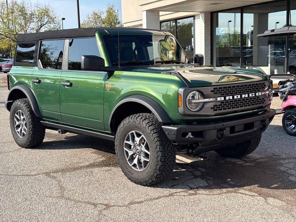 Certified 2023 Ford Bronco Badlands AWD/4WD image 13