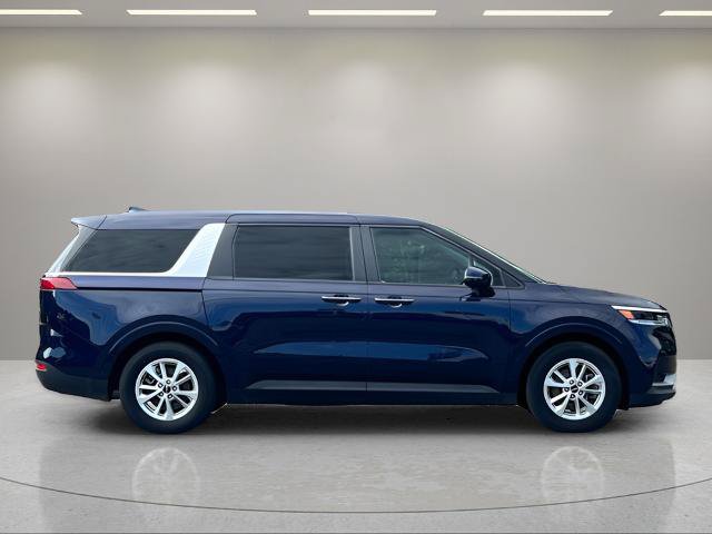 Used 2024 Kia Carnival LX FWD image 8