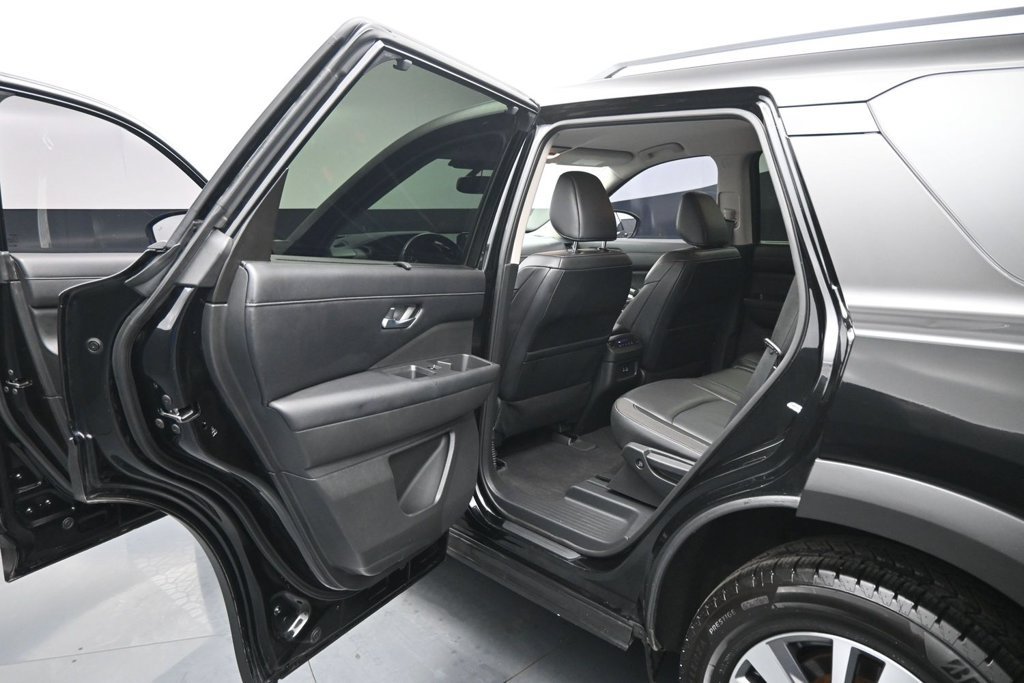 Used 2022 Nissan Pathfinder SL AWD/4WD image 20