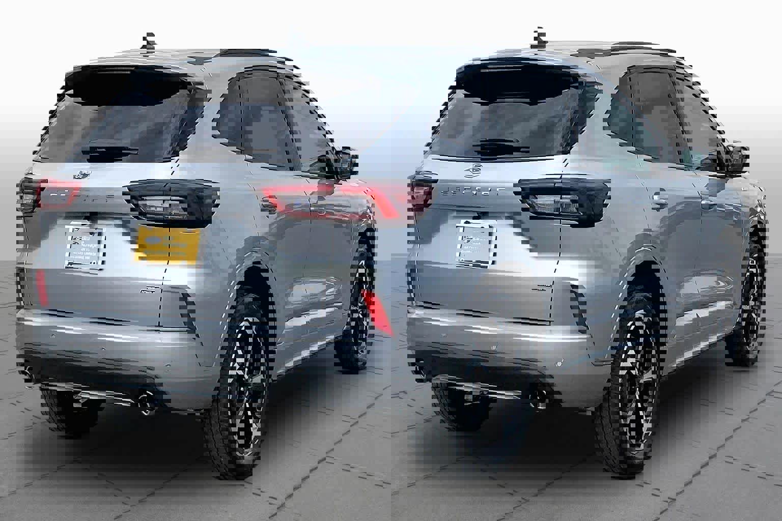 Certified 2023 Ford Escape ST-Line Elite AWD/4WD image 3