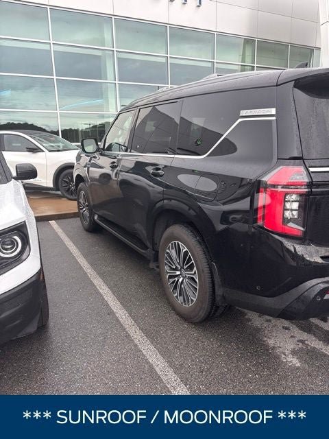 Used 2025 Nissan Armada SL w/ Captain's Chari Seat Package AWD/4WD image 10