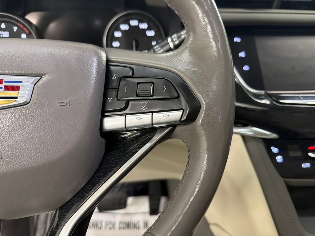Used 2020 Cadillac XT6 Premium Luxury image 22