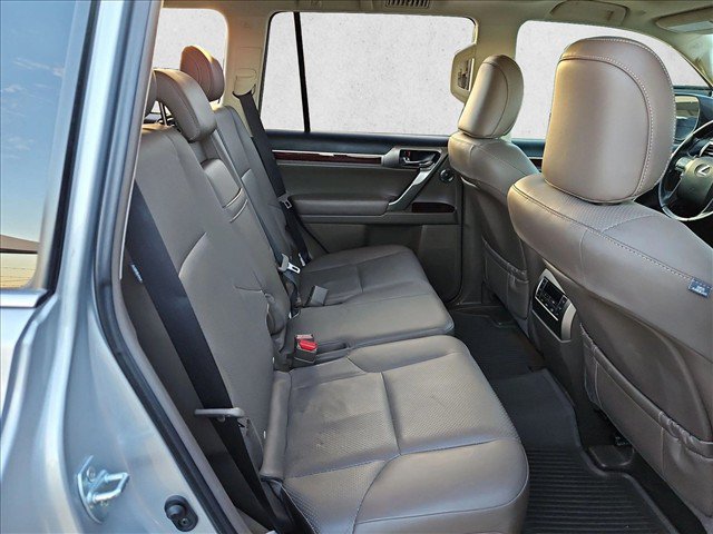 Used 2019 Lexus GX 460 Luxury AWD/4WD image 15