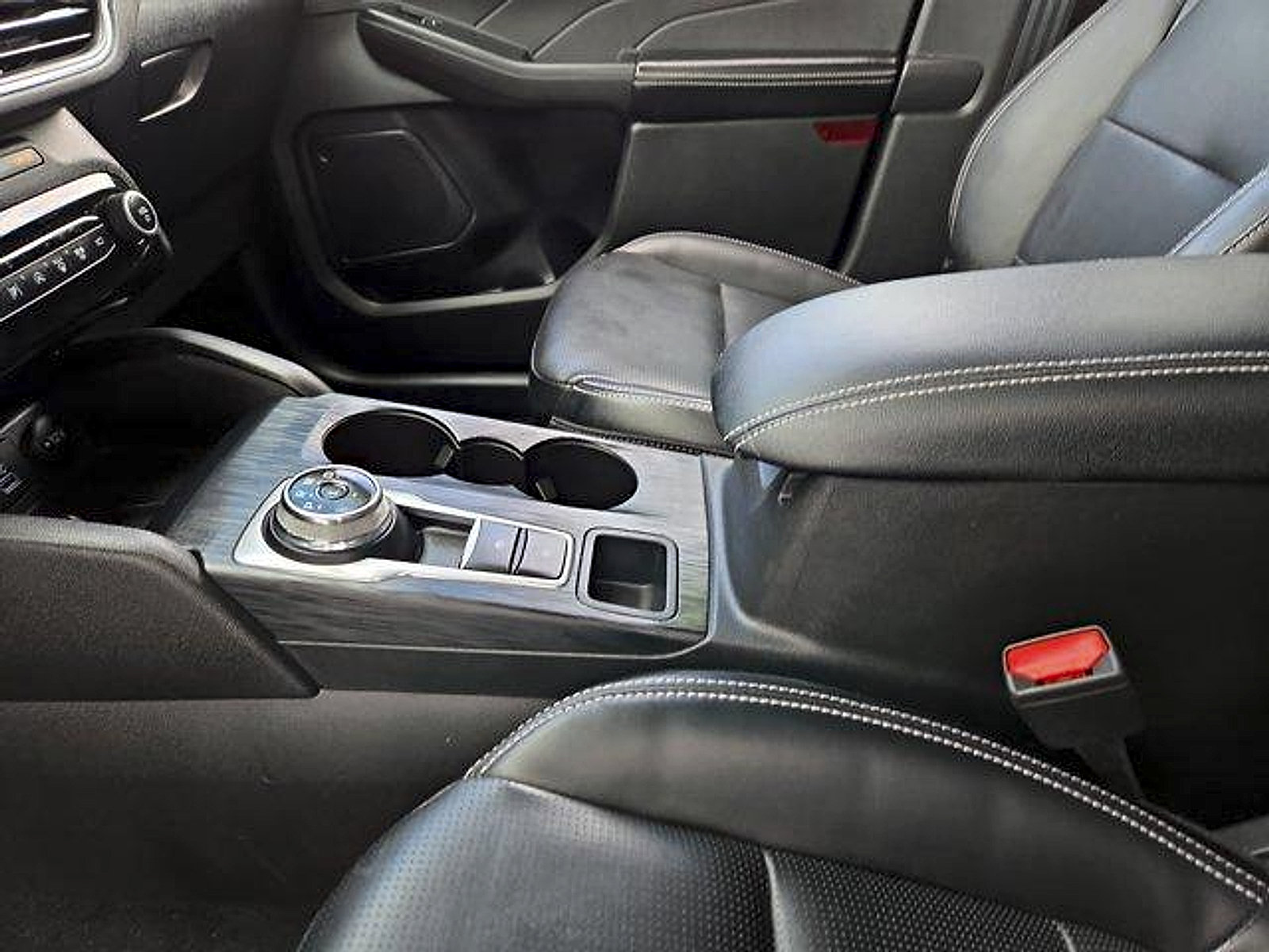 Certified 2023 Ford Escape Platinum AWD/4WD image 22