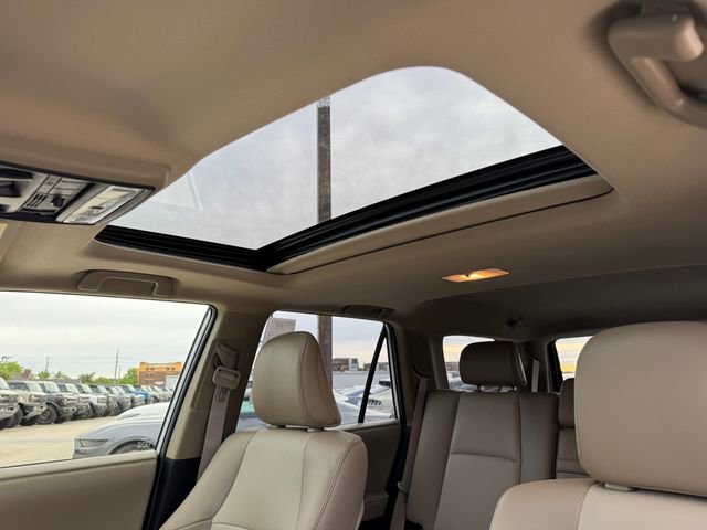 Used 2024 Toyota 4Runner SR5 Premium w/ Moonroof Package AWD/4WD image 28