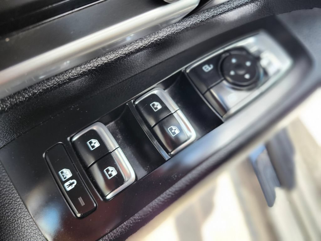 Used 2023 Kia Telluride S w/ S Sunroof Package AWD/4WD image 18