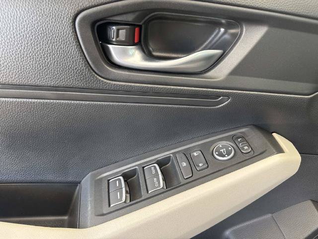 Used 2025 Honda Accord LX image 24