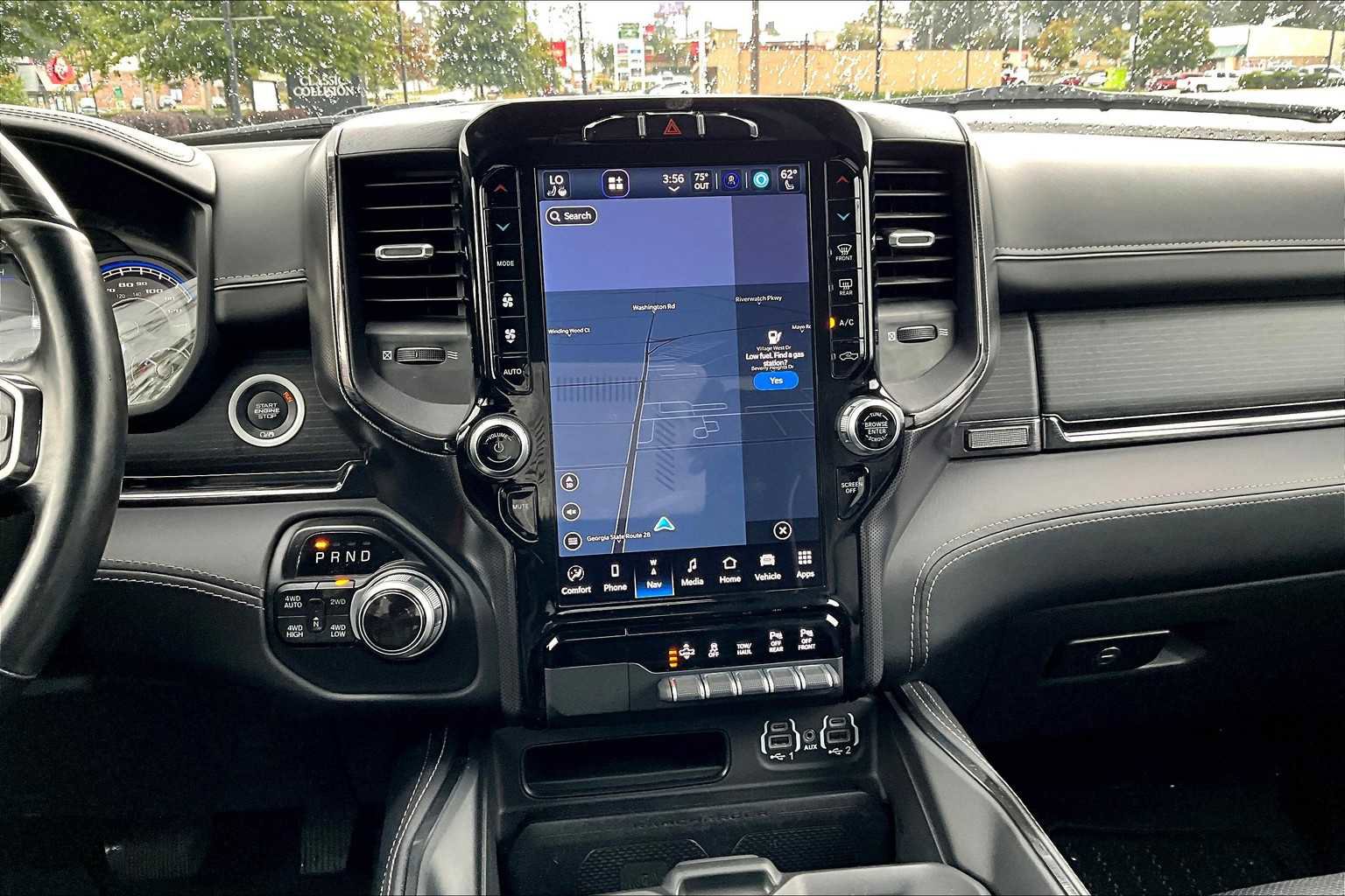 Used 2022 RAM 1500 Limited image 11