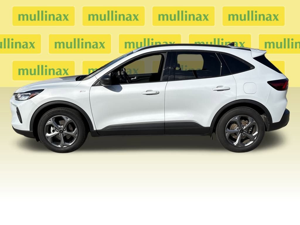 Certified 2025 Ford Escape ST-Line w/ Equipment Group 301A image 10