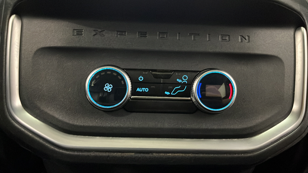 Certified 2025 Ford Expedition Max Active AWD/4WD image 39