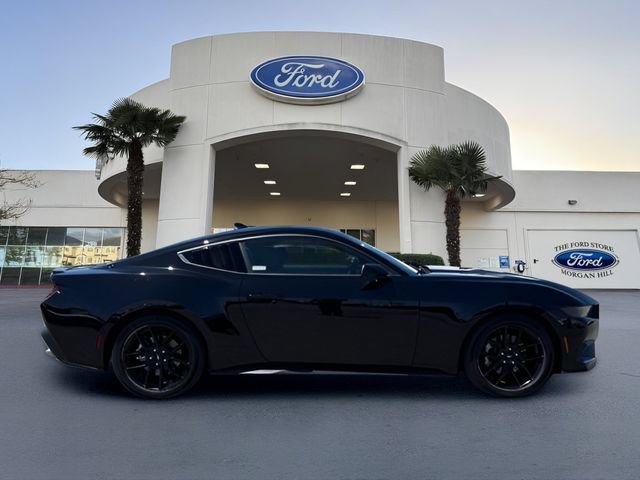 Certified 2025 Ford Mustang Coupe RWD image 5