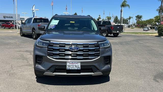 Certified 2025 Ford Explorer Active RWD image 9