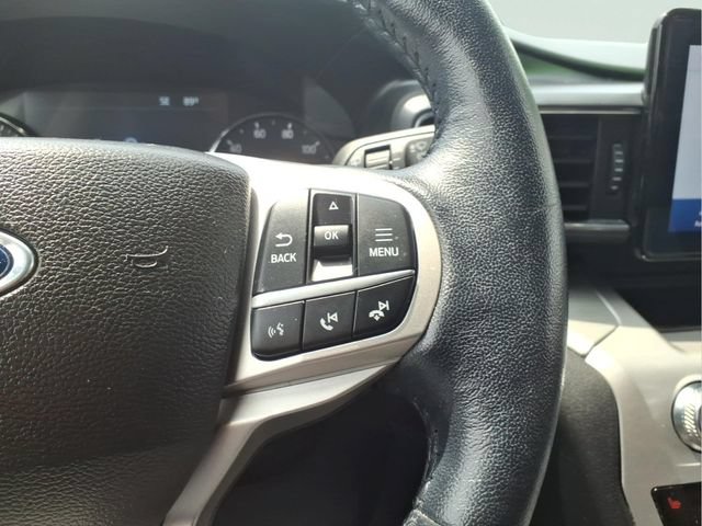 Certified 2022 Ford Explorer XLT w/ Equipment Group 202A AWD/4WD image 16