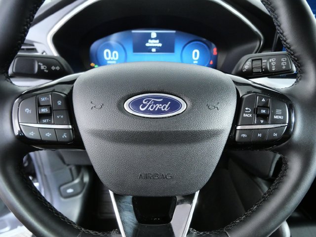 Certified 2025 Ford Escape Platinum AWD/4WD image 20